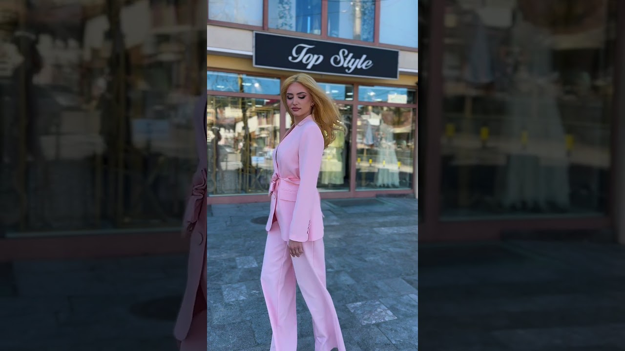 Elegantni komplet sa brošem i širokim pantalonama | Top Style #suitfashion