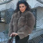 Višenamenska kratka bunda sa odvojivim rukavima