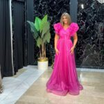 Duga haljina sa riš rukavima