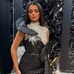 Duga balska haljina sa detaljima oko vrata