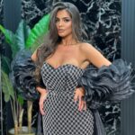 Duga haljina ručni rad sa plaštom