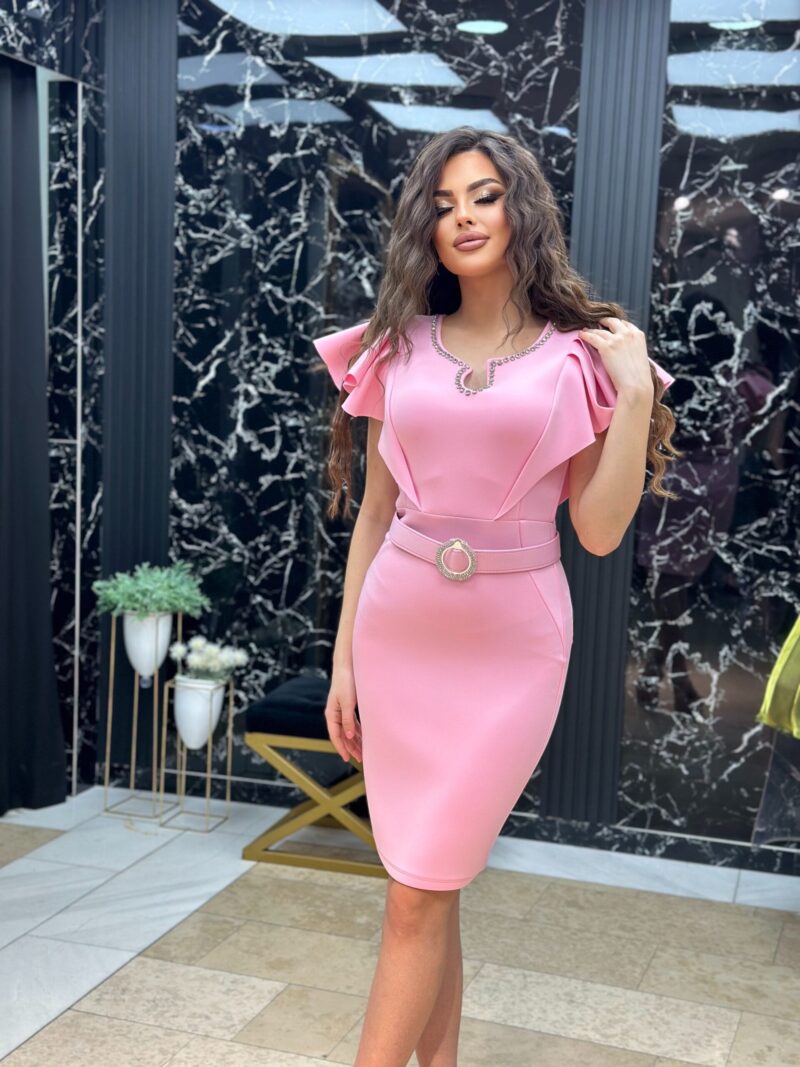 Kraća pink haljina