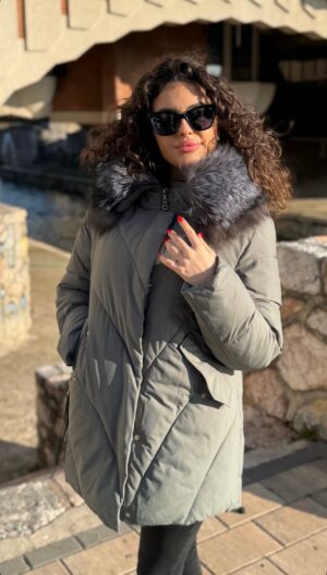 Perjana jakna srednje dužine