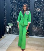 Komplet sa podesivim cvetnim brošem