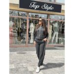 Sivi komplet sa kragnom