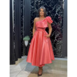 Asimetrična A-kroja haljina sa mašnom