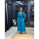 Elegantna svilena haljina lepršavog kroja