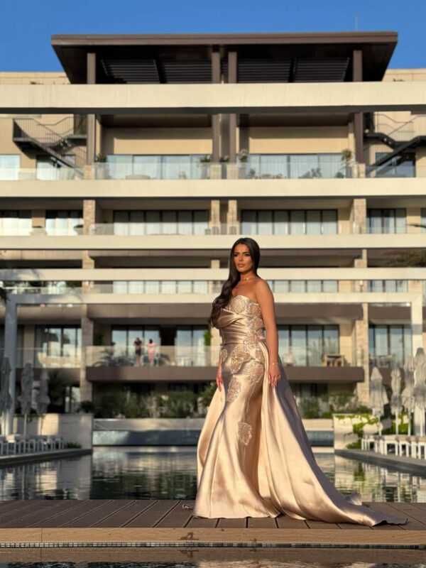 Golden Elegance - Duga svečana bež haljina sa ručnim radom
