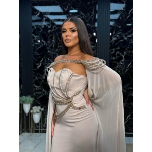 Elegantna bež večernja haljina s plaštom