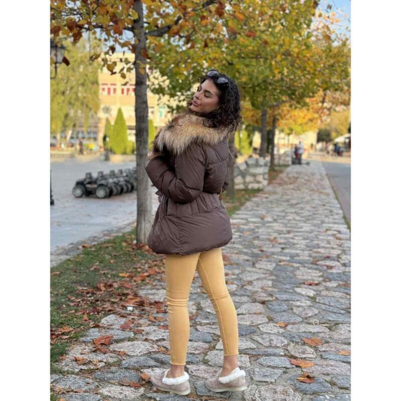 Braon-parka-sa-krznom