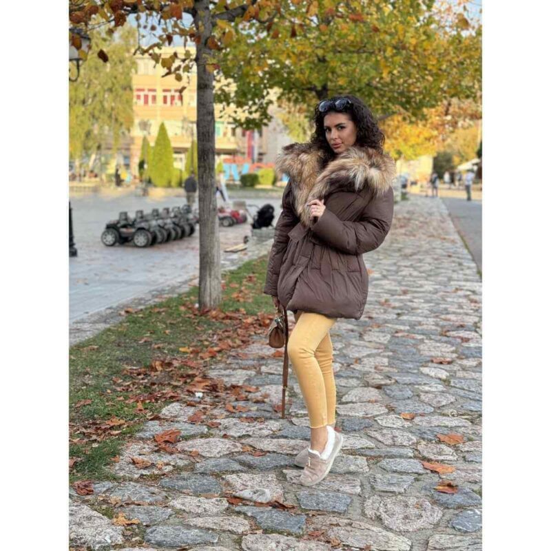 Braon-parka-sa-krznom
