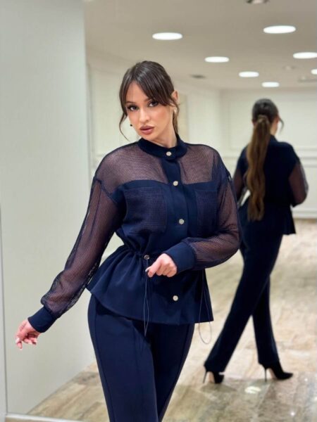 Elegantni Teget Set sa Sheer Detaljima