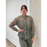 Elegantni Maslinasto-Zeleni Set sa Sheer Detaljima