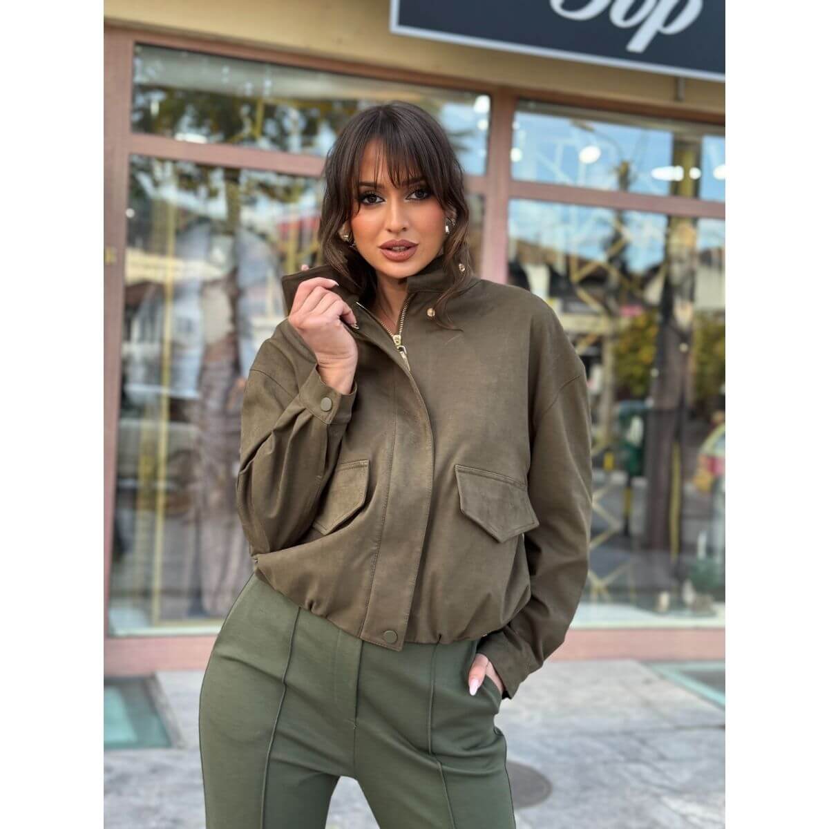 Maslinasto zeleni casual komplet
