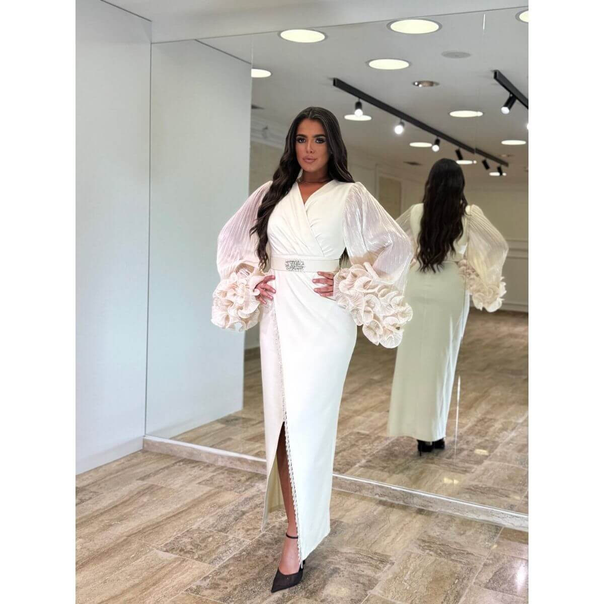 Elegantna midi haljina sa riš rukavima