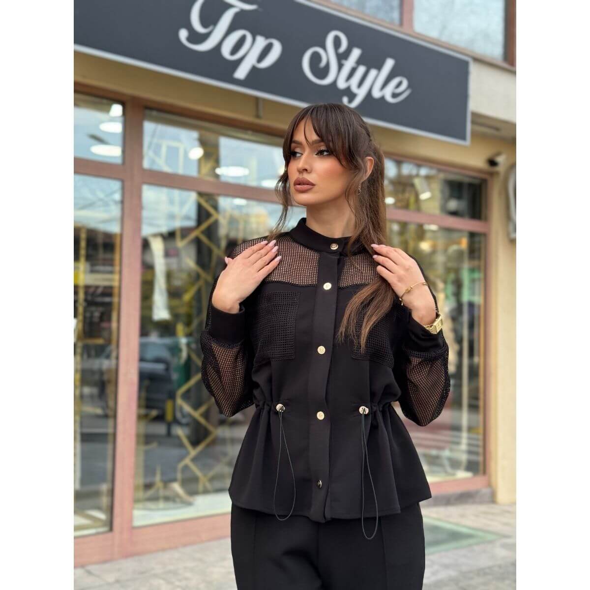 Elegantni set sa sheer detaljima