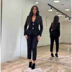 Komplet sako i pantalone sa zlatnim dugmadima