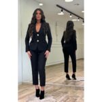 Komplet sako i pantalone sa zlatnim dugmadima