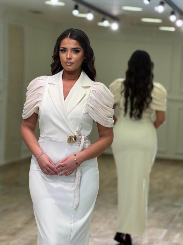 Elegantna midi haljina sa puf rukavima i prorezom