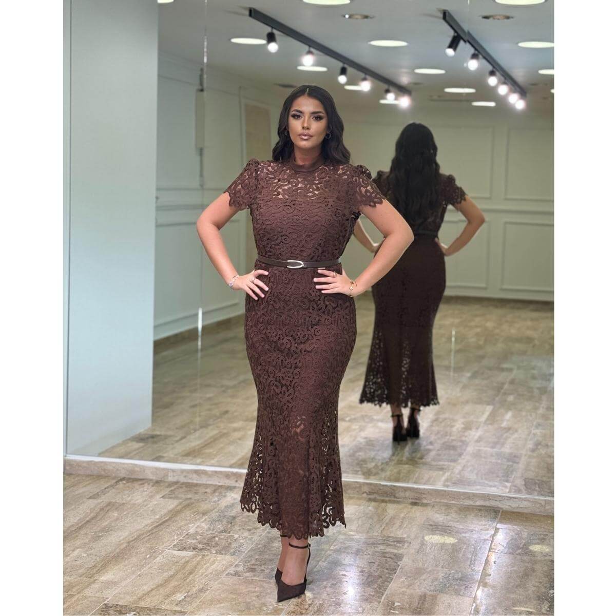 Midi sirena haljina od čipke