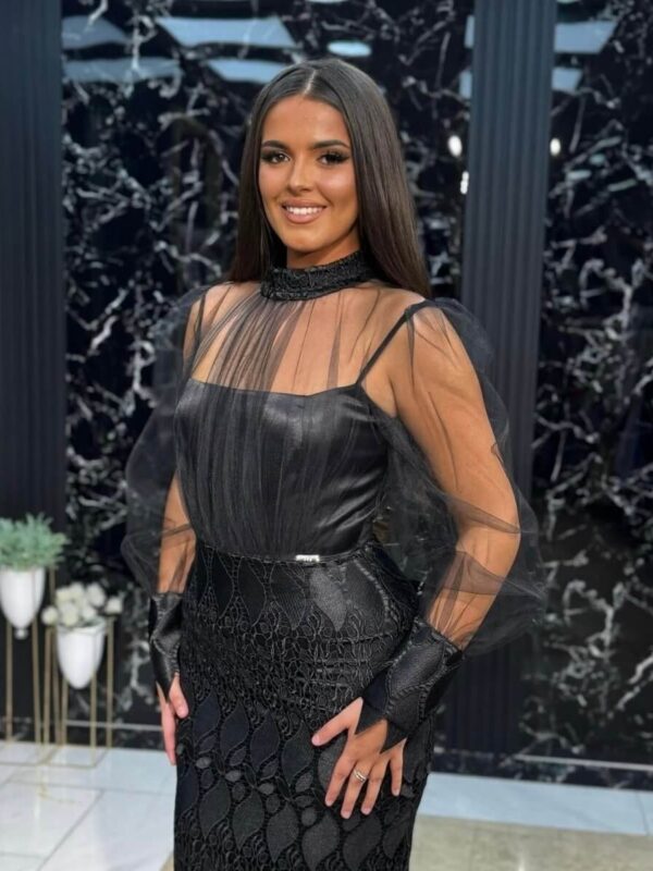 Elegantna čipkasta midi haljina sa til providnim rukavima