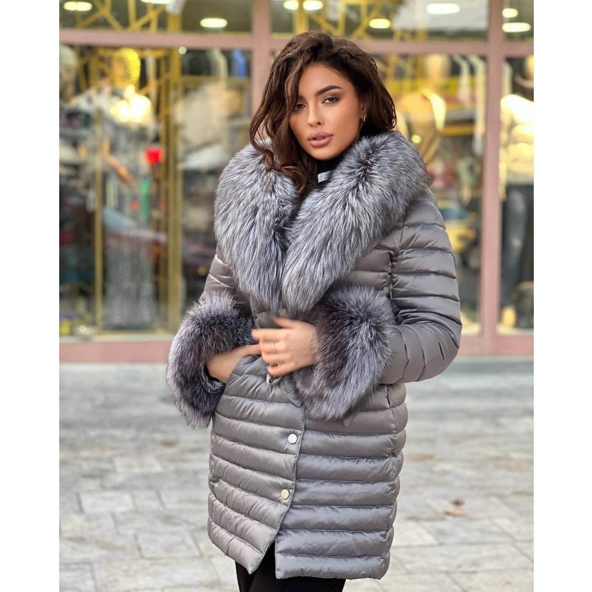 Zimska jakna srednje dužine sa luksuznim krznom – Elegant Chic