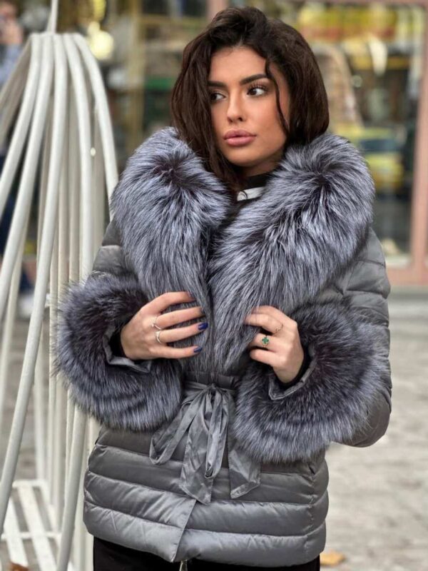 Kratka zimska jakna sa bogatim krznom – Silver Ember