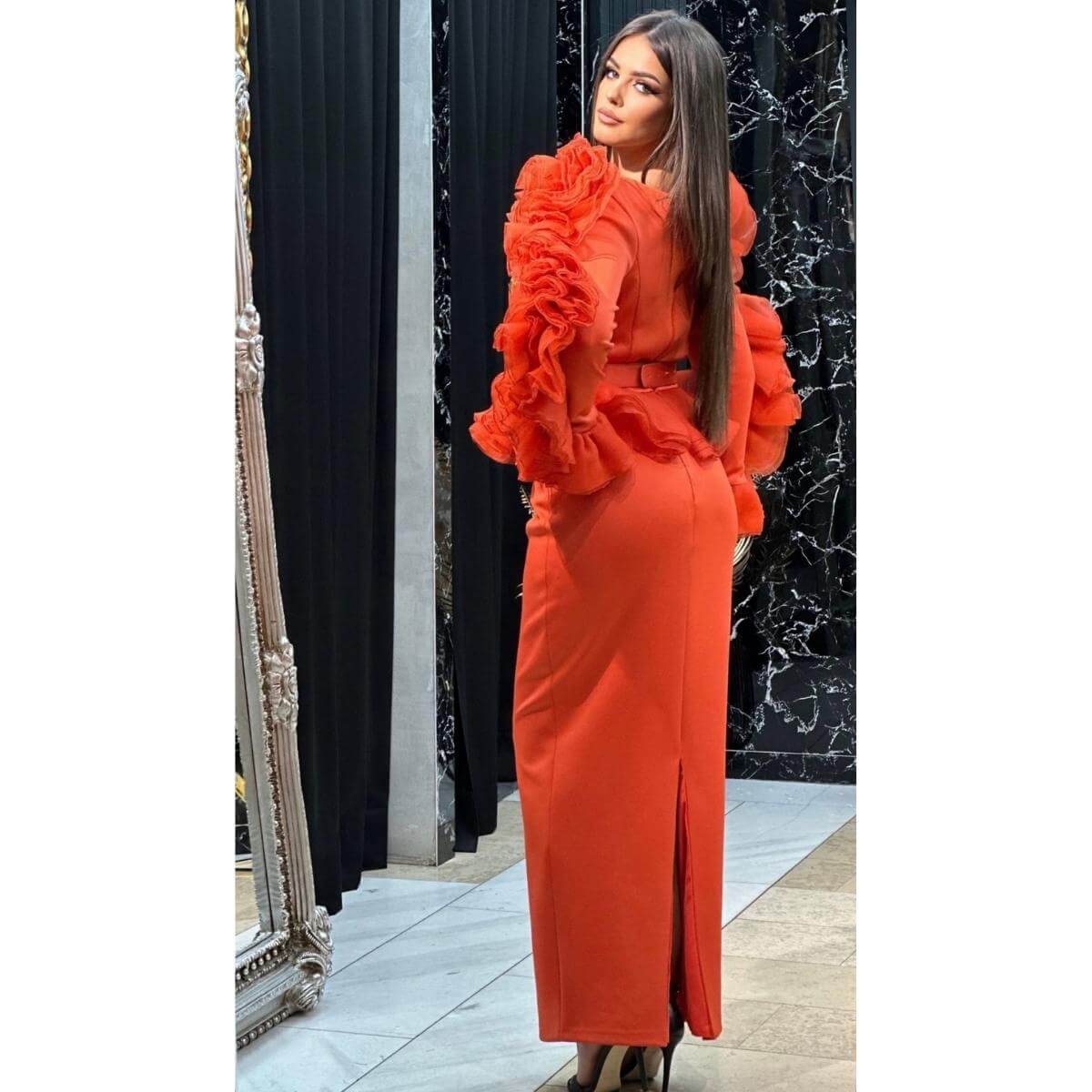 Volume Rouge - elegantni komplet sa suknjom