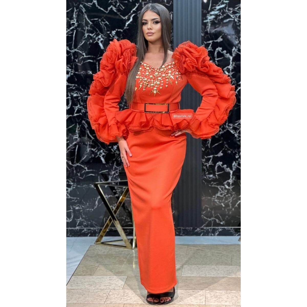 Volume Rouge - elegantni komplet sa suknjom