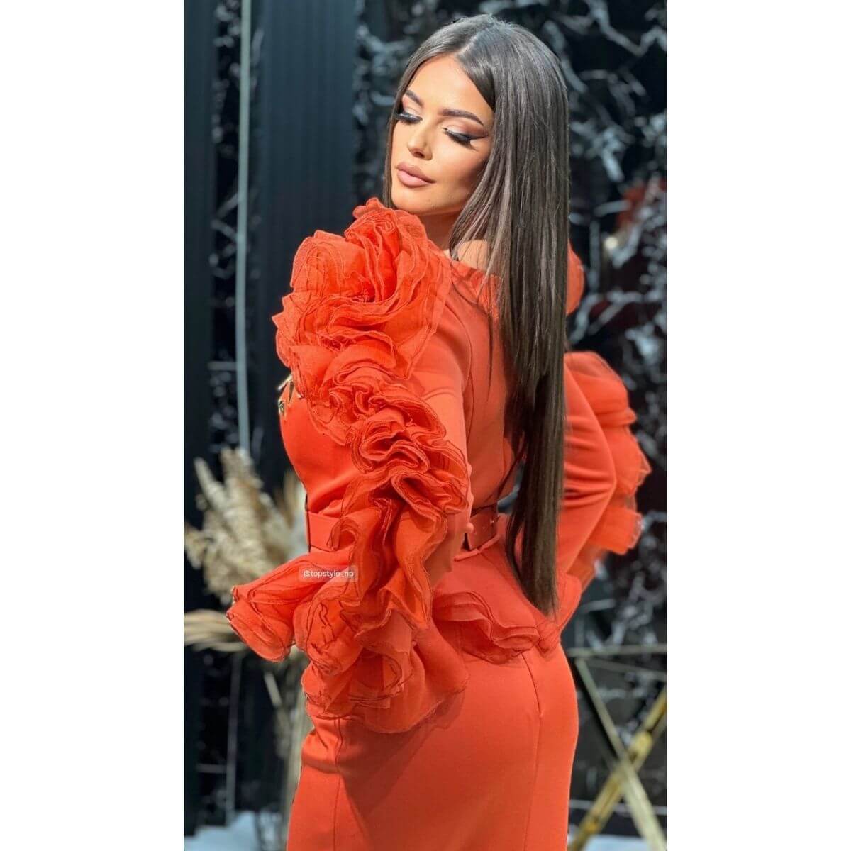 Volume Rouge - elegantni komplet sa suknjom