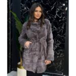 Duga ženska bunda od prirodnog krzna nerca sa pojasom