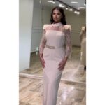 Elegantna midi haljina sa čipkastim rukavima