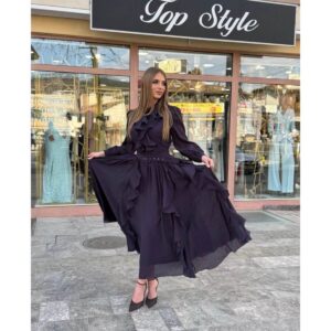 Ljubičasta maksi haljina sa riševima i dugim rukavima