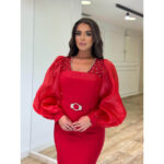 Elegantna midi haljina sa puf rukavima i ukrasnim detaljima