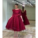 Elegantna čipkasta midi haljina A kroja – bordo