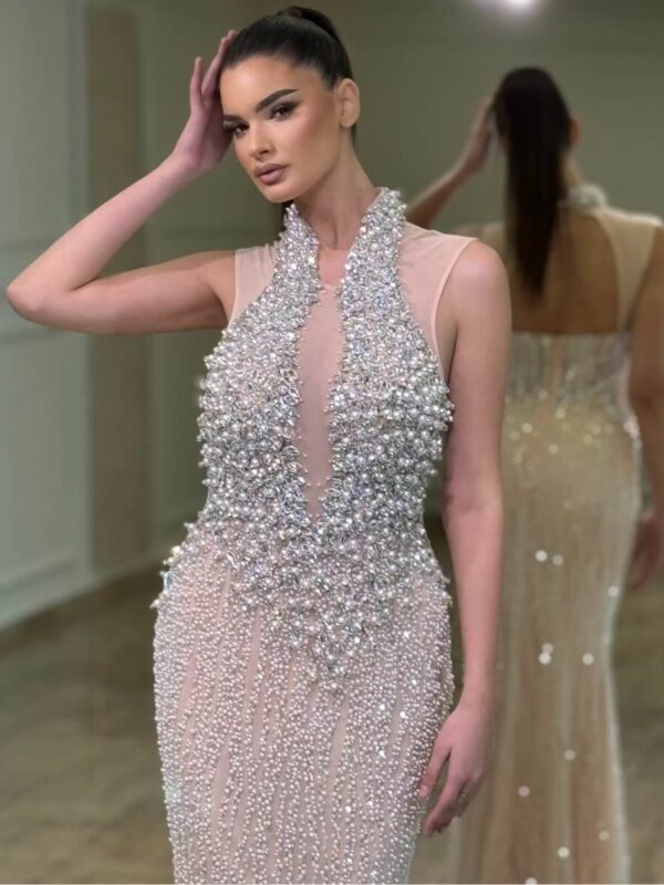 Glamurozna Pearl Radiance haljina – Ručni rad sa biserima i kristalima
