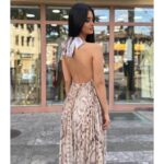 Plisirana midi haljina Sienna sa zmijskim printom i otvorenim leđima