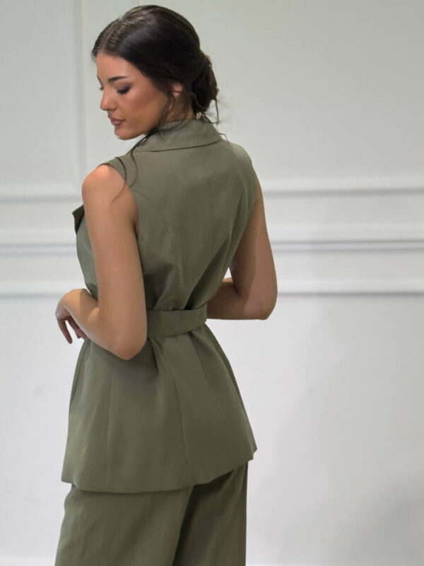 Elegantni komplet - prsluk sa pojasom i široke pantalone
