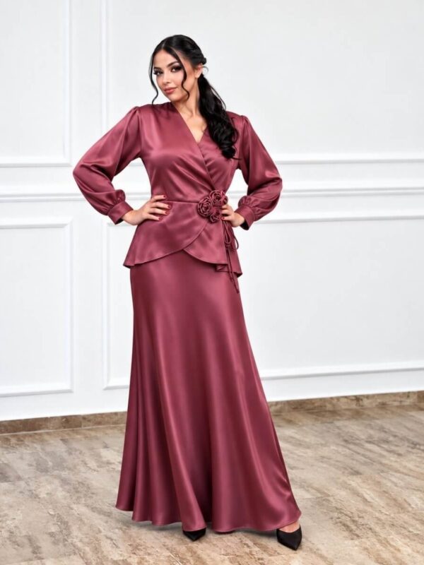Elegantni Satin Set – Košulja sa V izrezom i duga Suknja