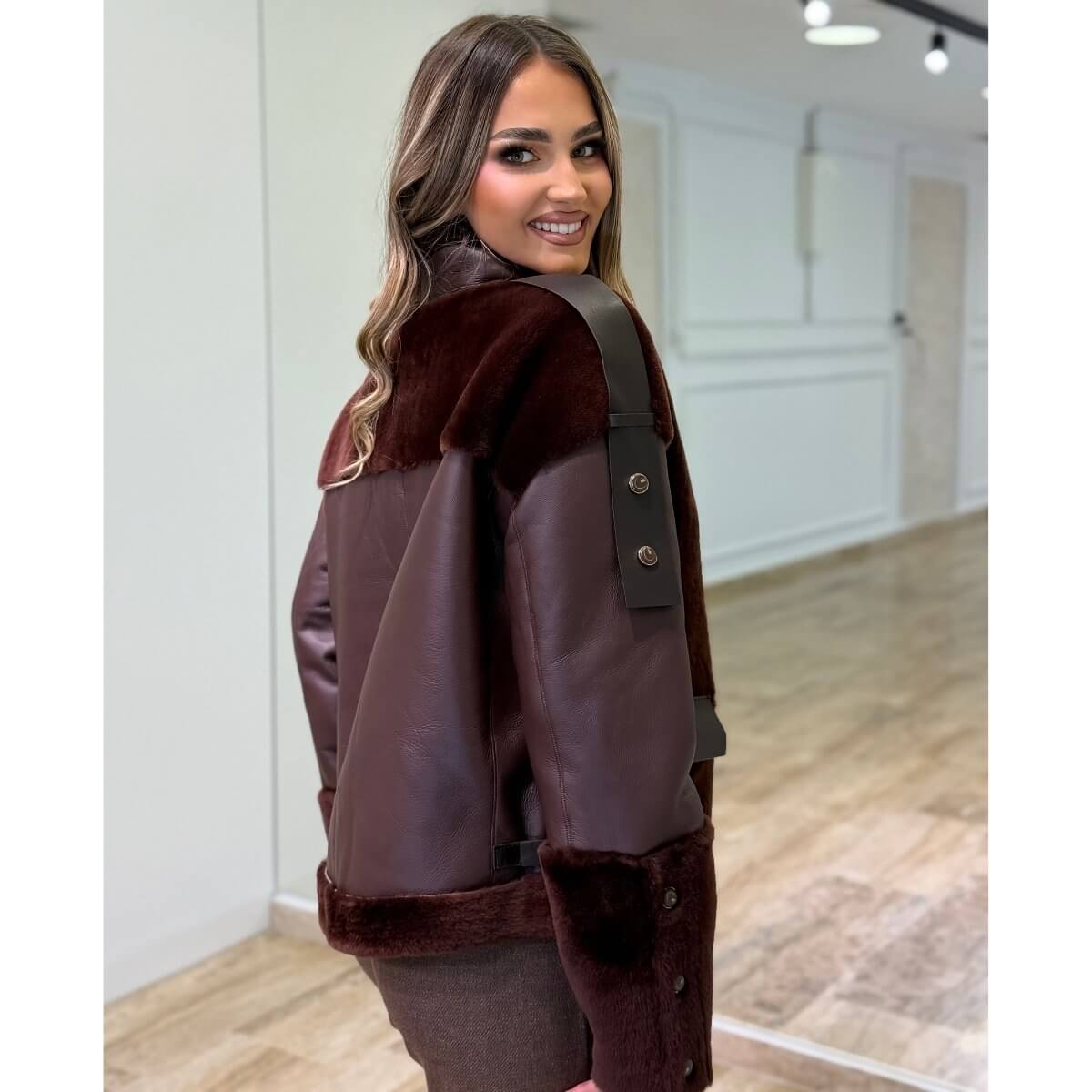 Ženski monton od merino vune i jagnjeće kože Dark Burgundy